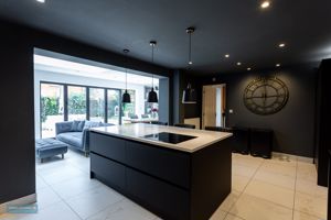 Kitchen- click for photo gallery